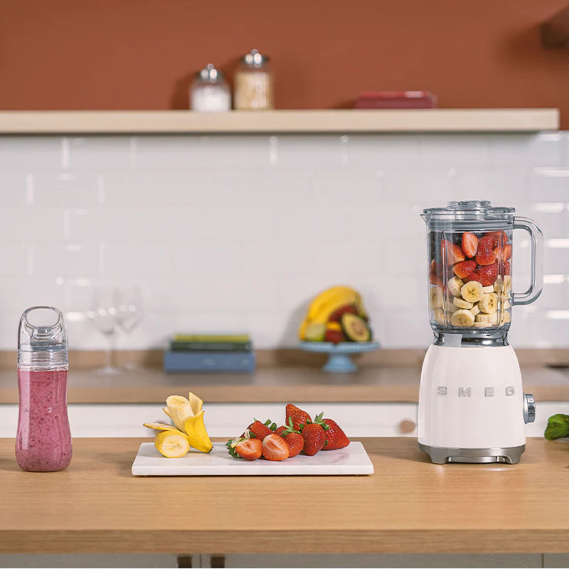 خلاط الطاولة Smeg BLF03