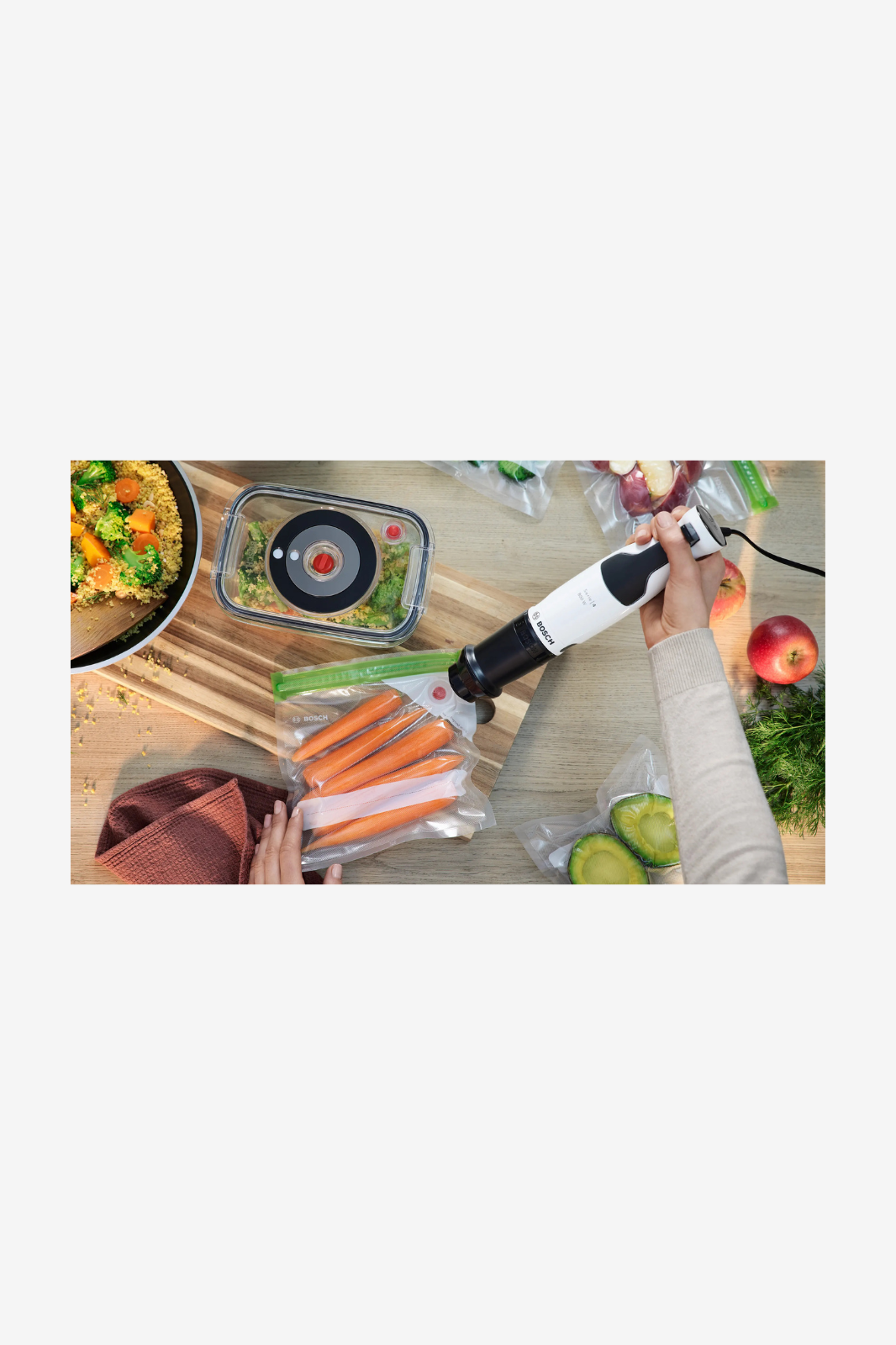 BOSCH Hand blender  800 Watt ErgoMaster with accessories white x black MSM4W420