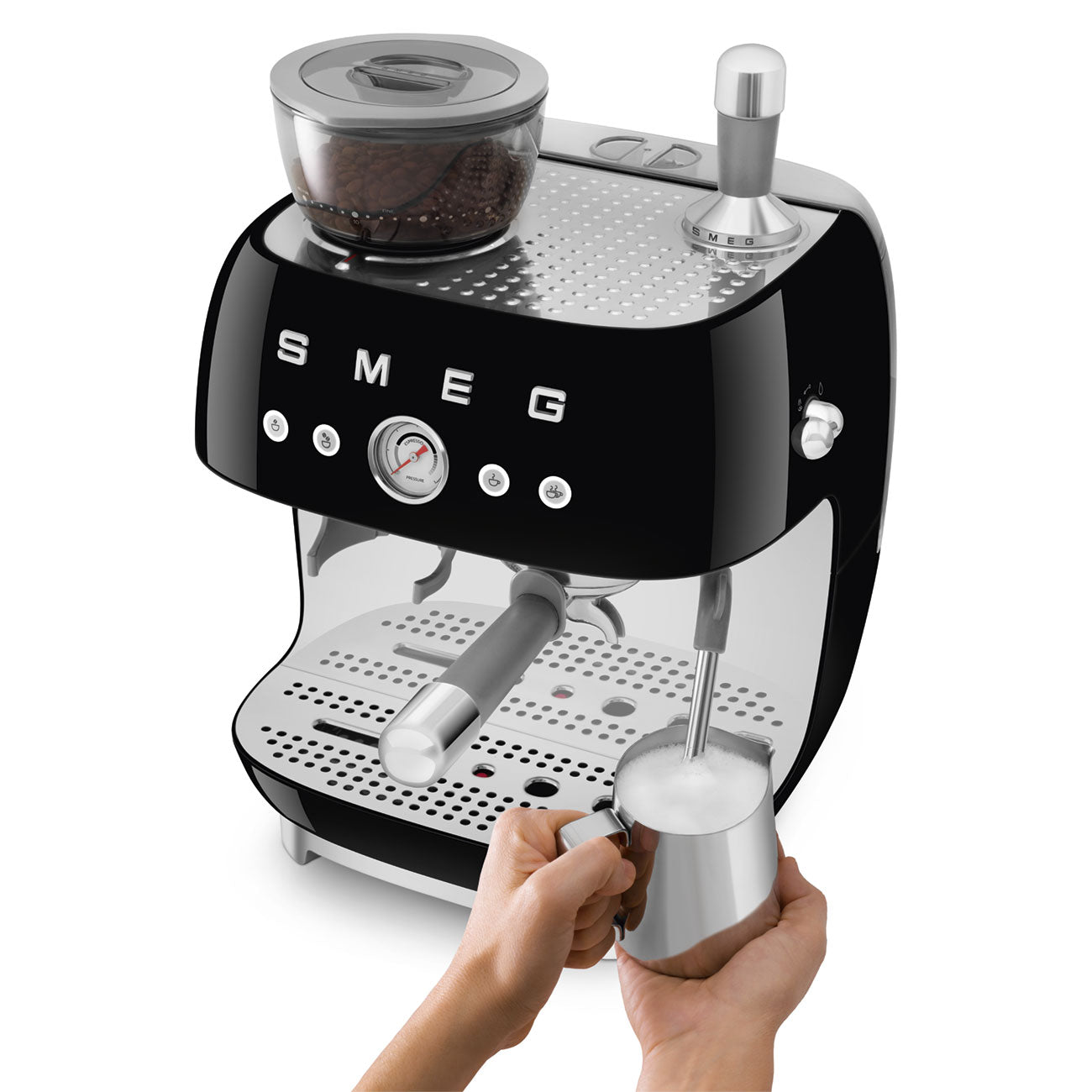 ماكينة تحضير قهوة الإسبريسو اليدوية من Smeg طراز EGF03