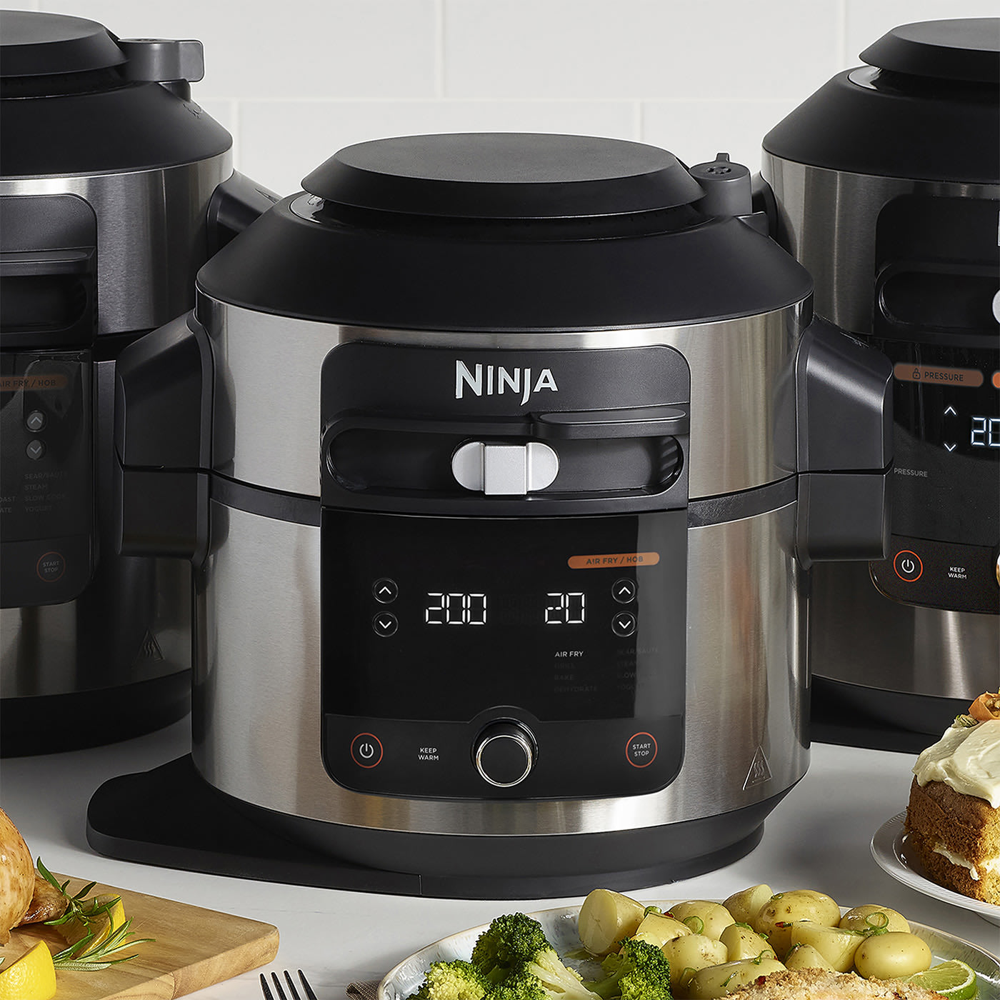 Ninja Foodi 11-in-1 SmartLid Multi-Cooker 6L OL550