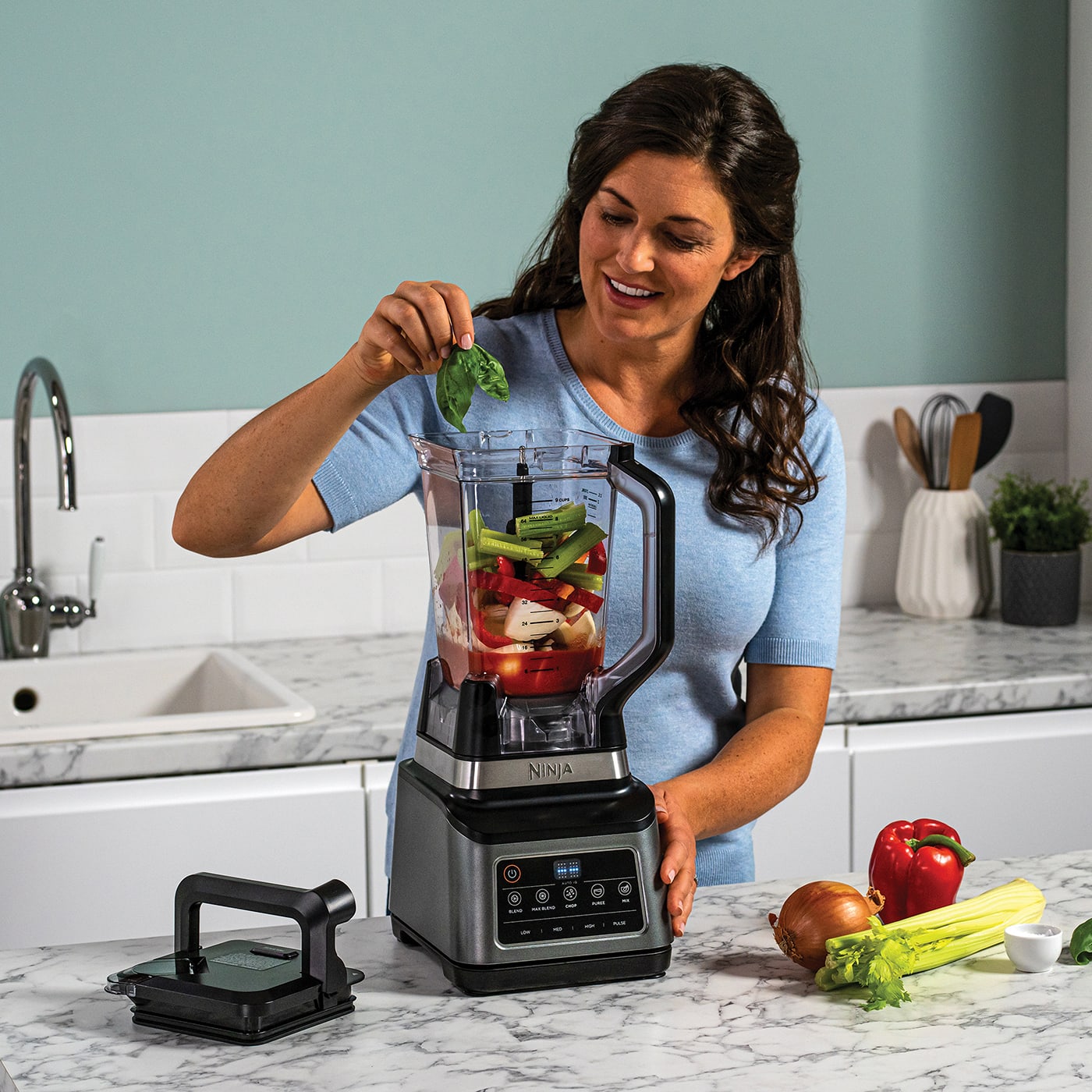 Ninja 3-in-1 Food Processor with Auto-IQ BN801