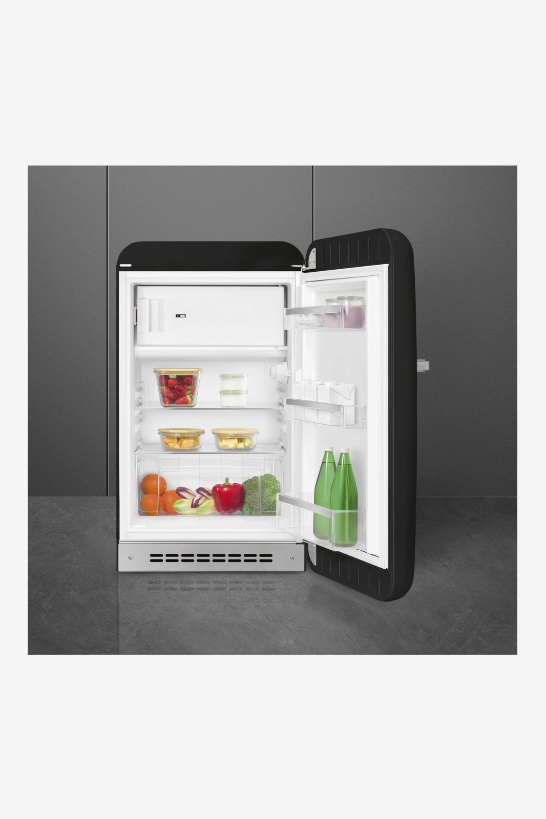 Smeg FAB10R6 Retro Style Refrigerator 121L