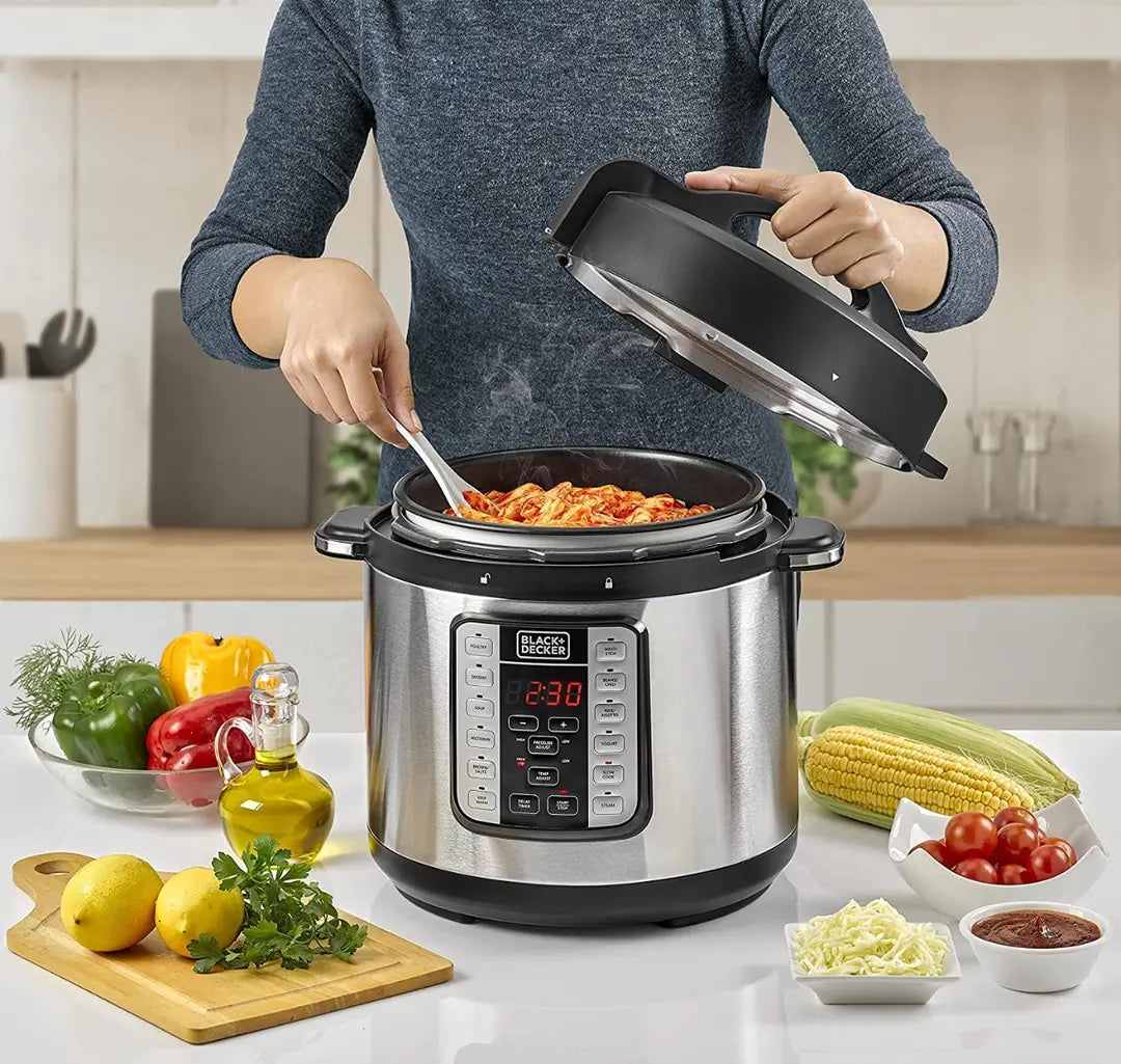 BLACK+DECKER Electric Pressure Cooker , 6 Liter 1000 Watt , Black Silver - PCP1000-B5