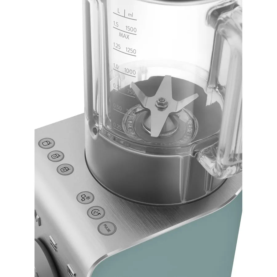 خلاط Smeg عالي الأداء BLC02